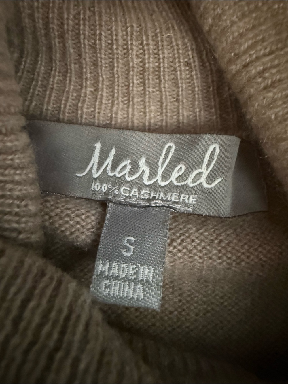 Sweater turtleneck